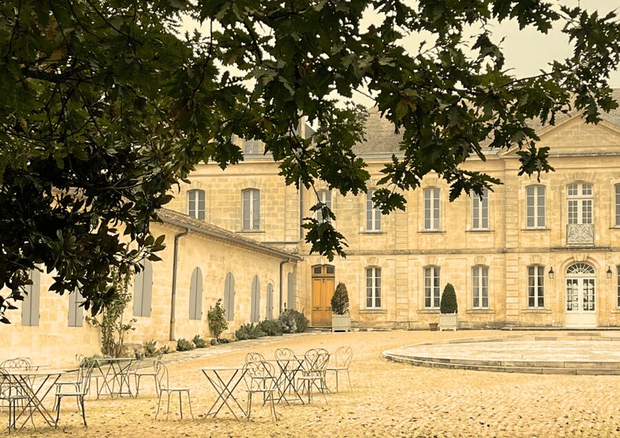 Bordeaux : Unforgettable Saint Emilion Half Day Wine Tour - The Scenic Drive Around Saint-Émilion and Pomerol: Seeing More Than One Place