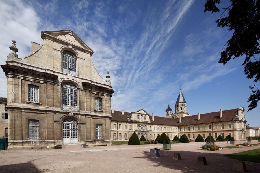 Burgundy: Cluny Abbey Entrance Ticket - What to bring, and how to set yourself up for an easy visit
