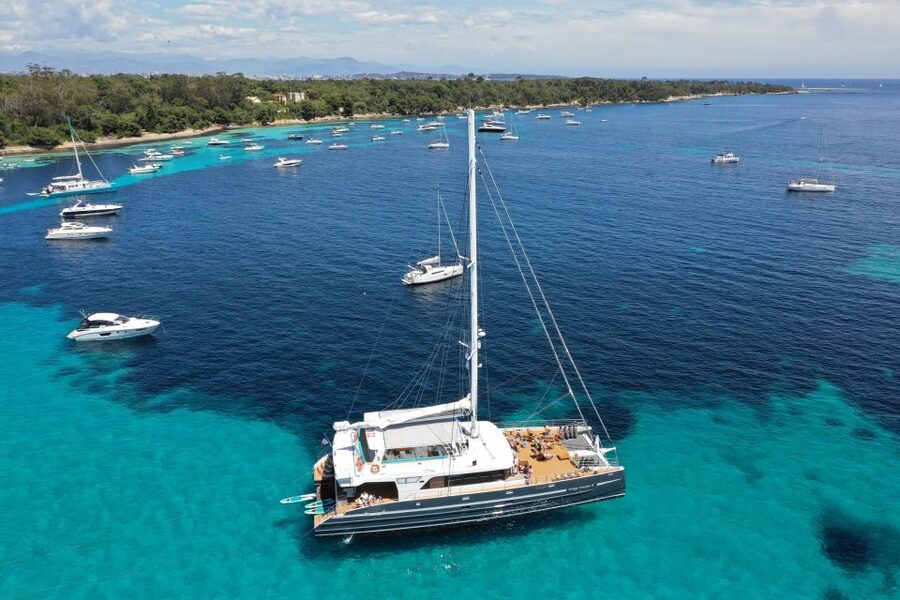 Cannes: Half-Day Catamaran Cruise - Onboard refreshments and what you should plan for
