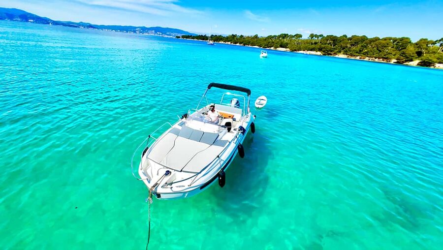 Cannes: Lérins Islands Private Boat Tour - Price, skipper fee, and whether the math is actually fair