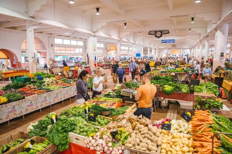 Cannes Walking Tour with Little Souvenir - Marché Forville: your short taste of Provence