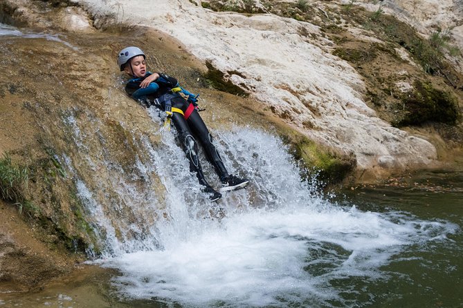 Canyoning descent of the Galamus Gorge - Galamus Gorge canyoning: what makes this descent feel right
