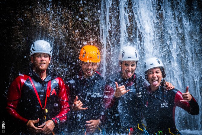 Canyoning of the Wolf Gorge - How the 2-hour route flows, rappel to optional 9-meter jumps