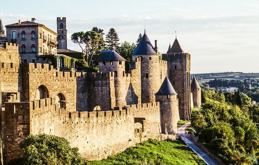 Carcassonne: Castle and Ramparts Entry Ticket - Food, Breaks, and the Inside-of-the-Walls Reality
