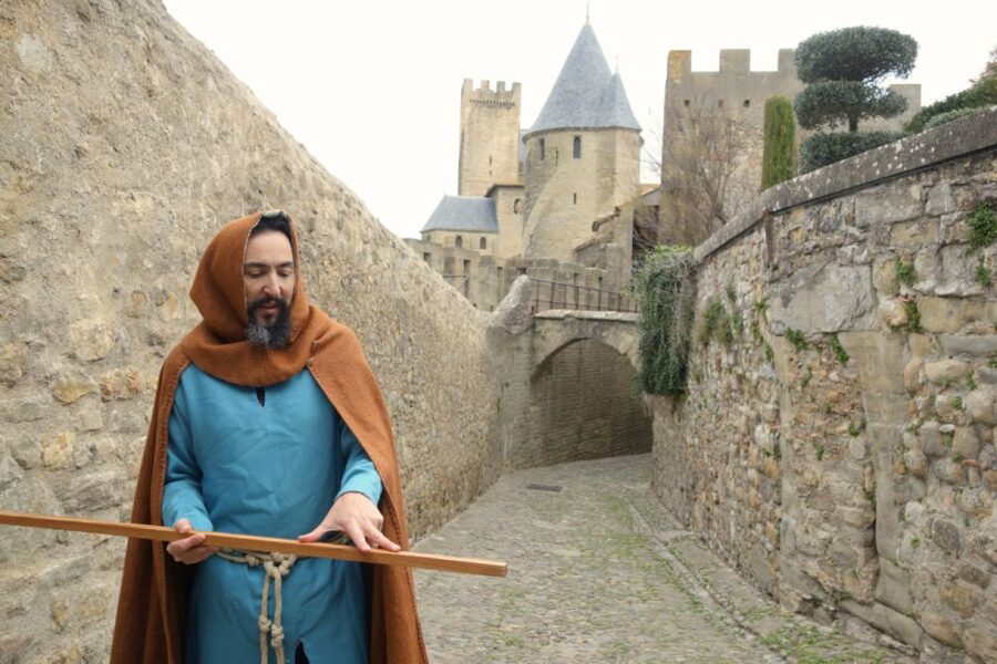 Carcassonne: Medieval Builder-Themed City Tour with a Guide - Narbonne Gate and the builder’s mindset: seeing defenses as engineering