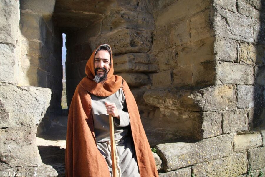 Carcassonne: Medieval Builder-Themed City Tour with a Guide - What the 90 minutes really cover, and why it works