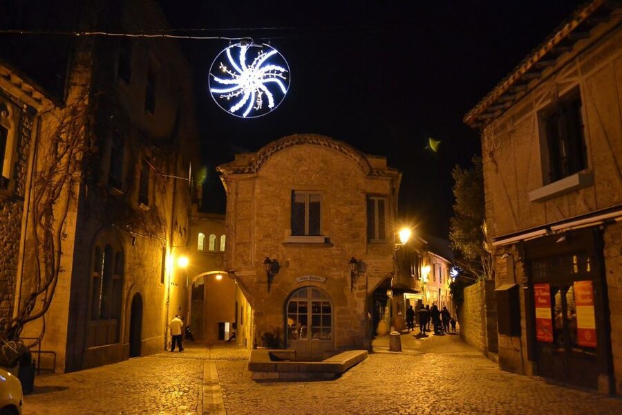 Carcassonne: Private Guided Tour of the Medieval Fortress - Key points before you go