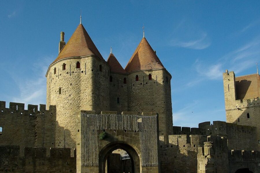 Carcassonne: Private Guided Tour of the Medieval Fortress - Practical details that actually affect your comfort