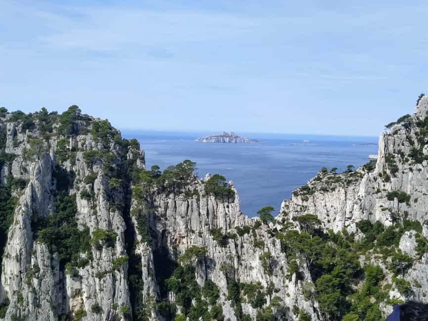 Cassis: 3 Calanques Half-Day Hiking Tour with Swimming - Meeting at 50 Av. des Calanques, and how not to lose time
