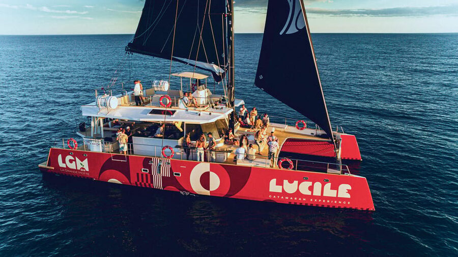 Catamaran Lucile | La Grande Motte Guided tours of the ports - Catamaran Lucile: a 75-minute port tour from La Grande Motte