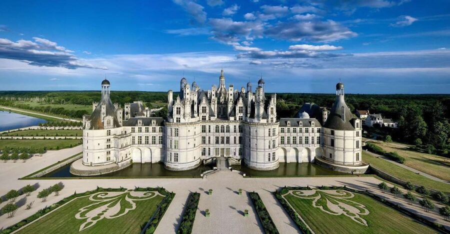 Chambord: Entry Ticket to the Castle - Practical logistics: parking, walking, and ID checks