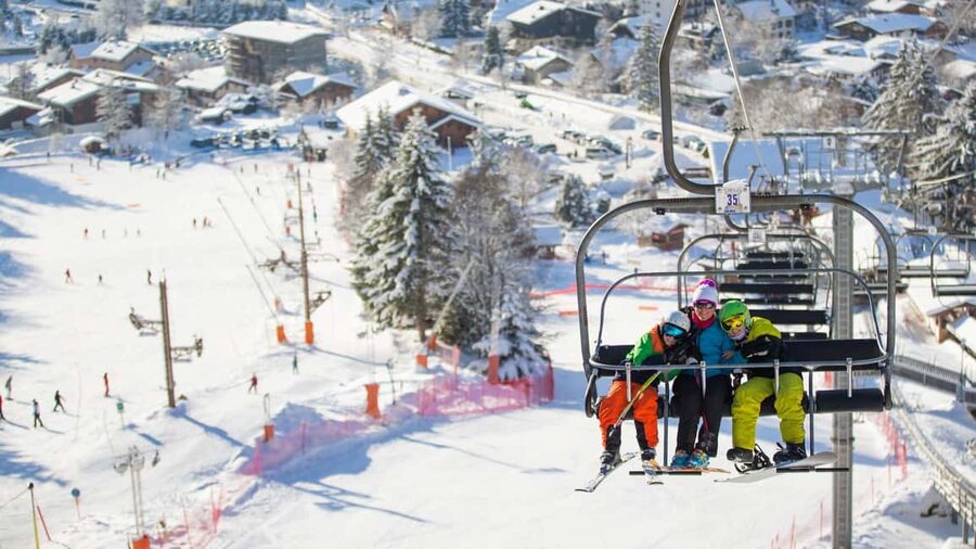 Chamonix: Private 1st Ski Lesson with Equipment and Clothing - Meeting point and timing: how to avoid the most common first-day stress