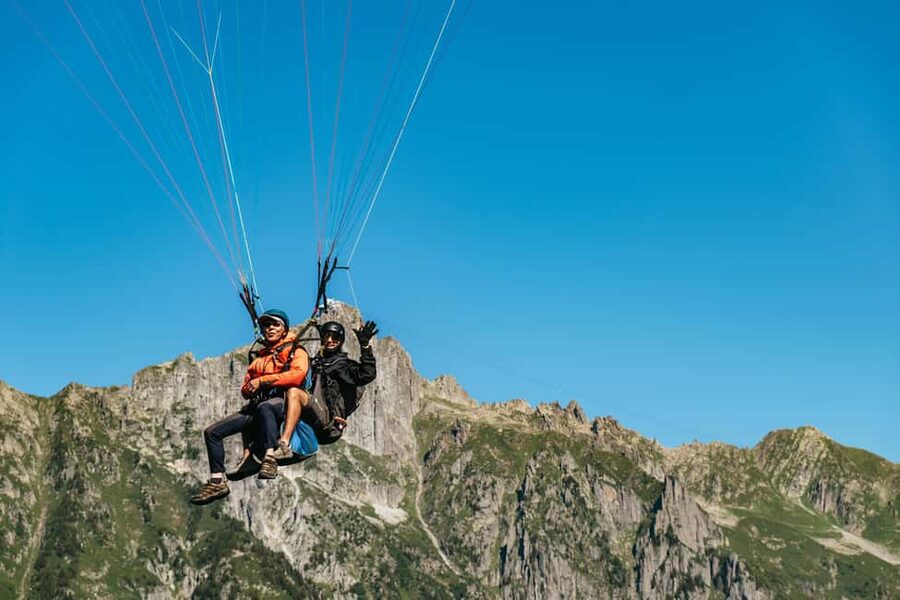Chamonix: Tandem Paragliding Flight - The Actual Flight: About 20 Minutes Over Chamonix and the Mont Blanc Range
