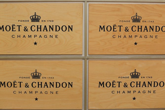 Champagne Day Trip with 6 Tastings, Reims and Winery from Paris - From Paris at 7:00am: the real value is the transport