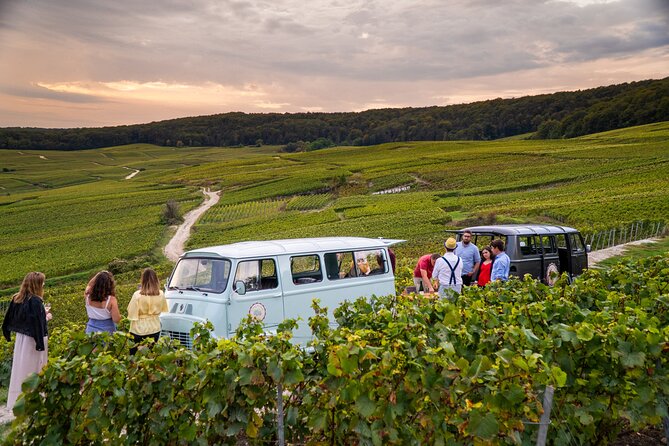 Champagne experience with a vintage van from Epernay - 3 hours - Rolling out of Épernay on the Avenue de Champagne