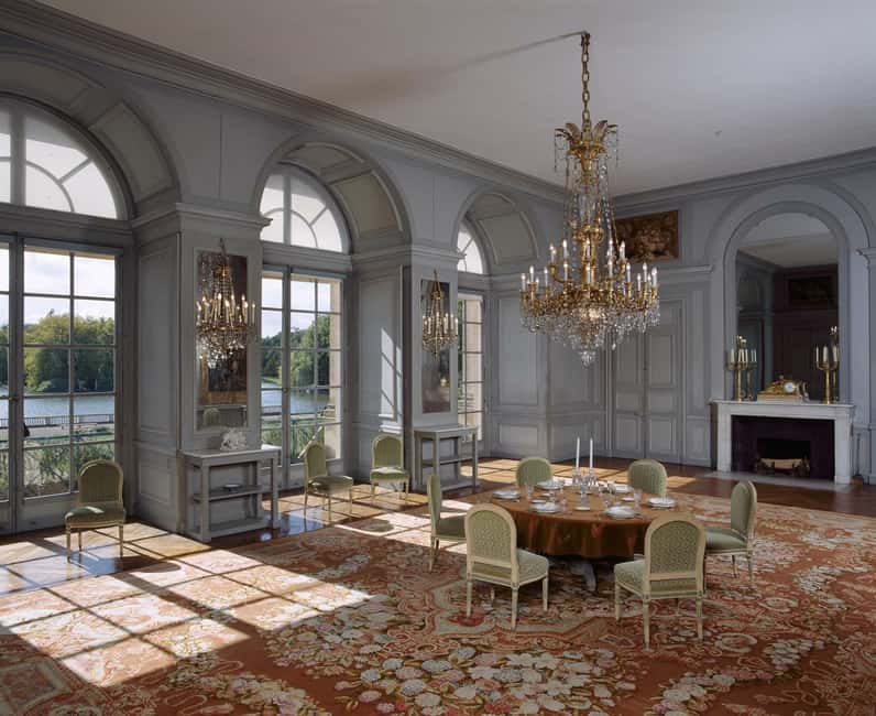Chateau of Rambouillet Entrance Ticket - Planning Your Visit: Hours, Closures, and Last Entry