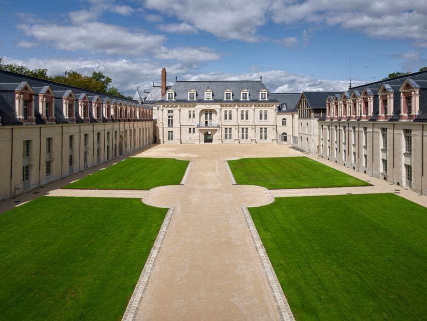 Cité Internationale de la Langue Française Entrance Ticket - The castle’s survival story: a building that outlasted war