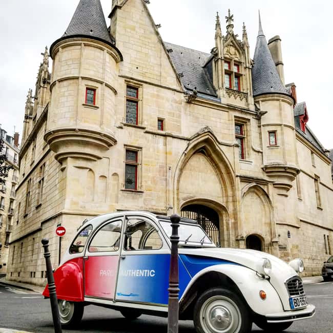 Classic, Romantic Paris: 3-Hour Vintage 2CV Tour - Ile de la Cité and Notre-Dame area: classic river views and architecture cues