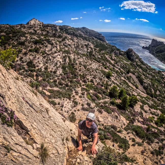 Climbing Discovery Session in the Calanques near Marseille - Language comfort and the small-group coaching effect