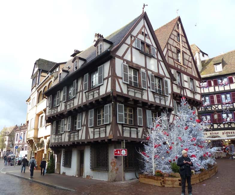 Colmar 2H Walking Tour to explore the Highlights of the city - Maison des Têtes: 106 sculpted heads and the stories they suggest