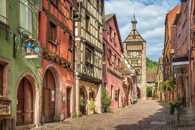 Colmar, Medieval Village & Castle Small Group from Strasbourg - Getting started at 17 Pl. de la Cathédrale and riding in comfort