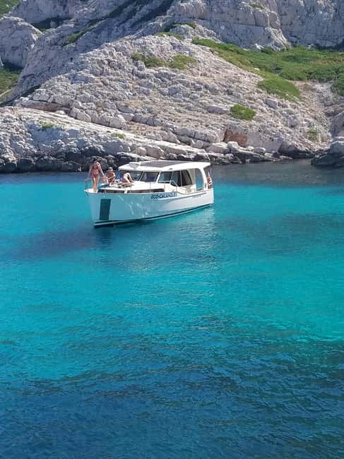 Cruise, Coffee and Swimming in the Calanques of Frioul - Guides and the human touch: names you’ll hear and why it matters