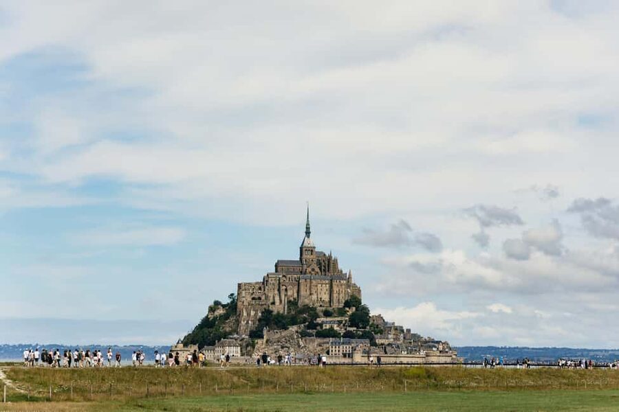 Day Trip to Mont-Saint-Michel from Paris - What to pack and how to handle weather, crowds, and steps