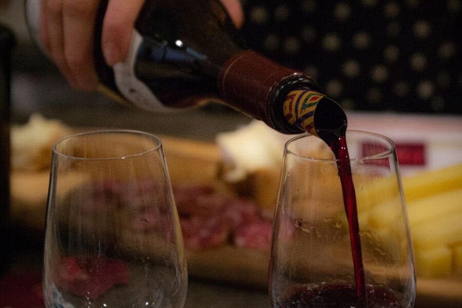 Dijon: Cheese and Burgundy Wine Tasting Workshop - Finding your way: center-of-town convenience without the hassle