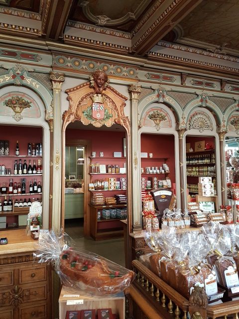 Dijon City Tour : Highlights Tour with Gourmet Break - Lake Kir and a shared drink: the perfect mid-tour reset