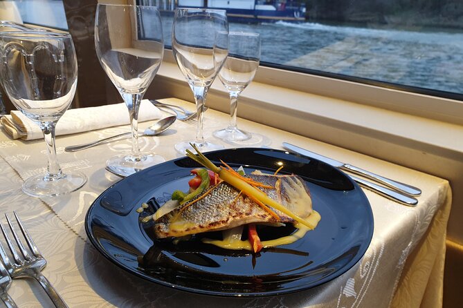 Dinner Cruise Prestige Check-out from the Eiffel Tower - Service style: friendly crew, polished plates, and occasional surprises