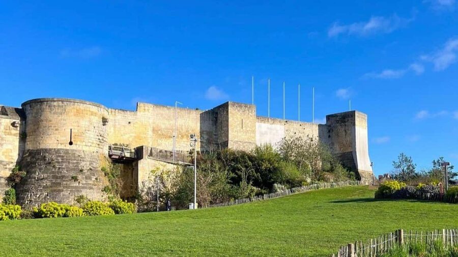 Discover Caen like never before: Guided tours between history & secrets! - Château de Caen: military history plus a viewpoint that puts the city in order