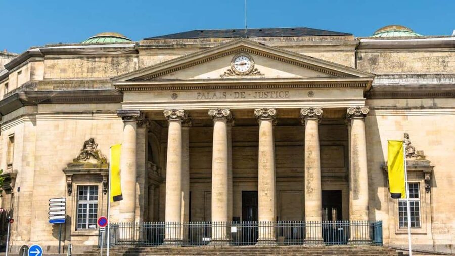 Discover Caen like never before: Guided tours between history & secrets! - What to bring for a smooth 2-hour walking tour