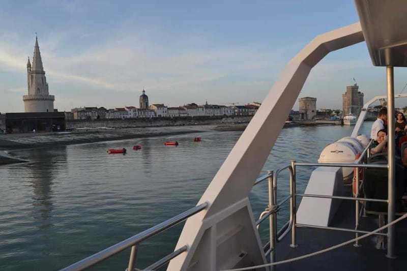 Discover Fort Boyard - Fort Boyard: photo stop, guided tour, then a walk