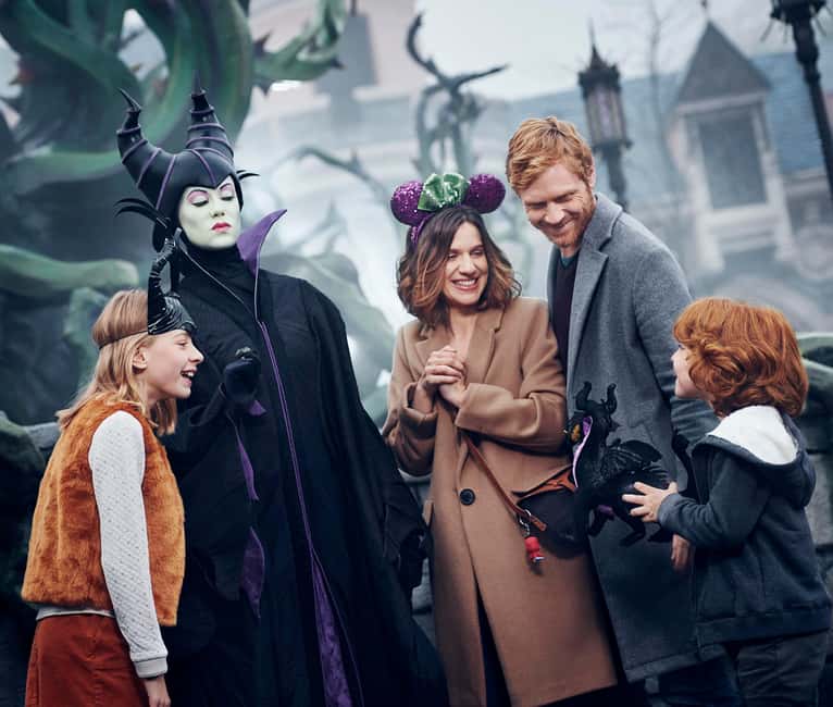 Disneyland® Paris Tickets and Shuttle Transport - The Themed Shuttle Ride: Comfort, Guidance, and Real Expectation Setting