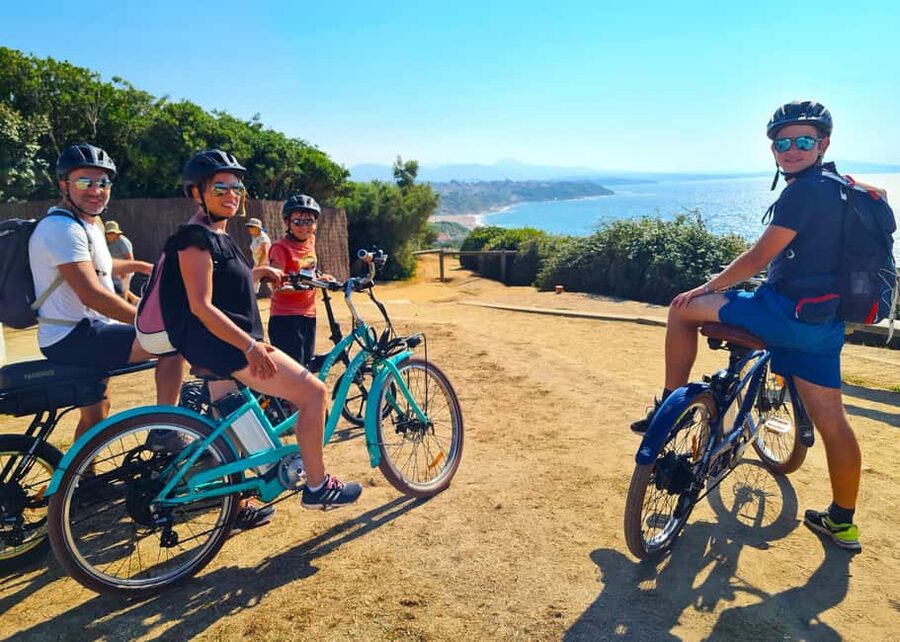 E-bike Guided Tour Biarritz & small villages - Duration, tour options, and how to choose between discovery and half day