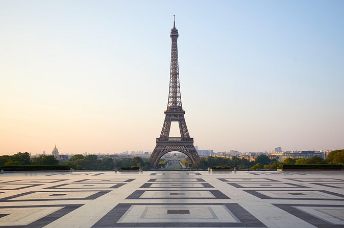 Eiffel Tower Access to Summit with Host - Weather and Summit Rules, Including Heat-Day Disappointments