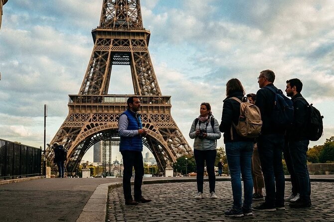 Eiffel Tower Climbing Tour with Optional Summit with Elevator - Meeting point at 2 Av. Charles Floquet: how to avoid the first 30 minutes chaos