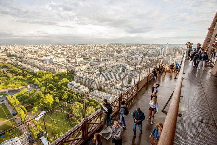 Eiffel Tower Dedicated Reserved Access Summit or 2nd Floor - Price and value: what $25 buys, and what the upgrade adds