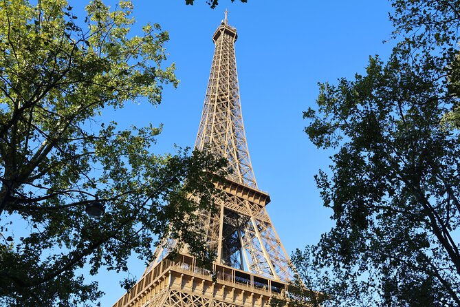 Eiffel Tower Guided Tour by Stairs Optional Top floor by Elevator - WiFi on Board and Small Practical Touches