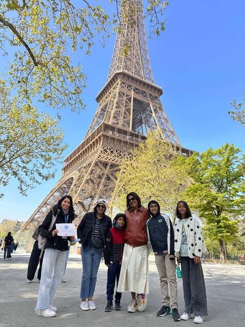 Eiffel Tower Ticket: Summit or 2nd Floor + Audioguide - Using the phone audioguide so the visit feels worth it