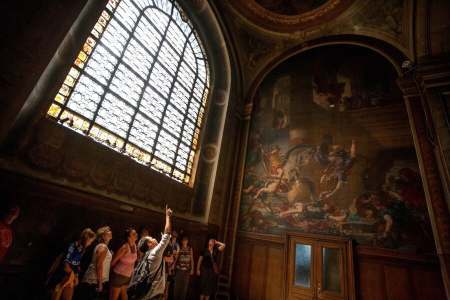 Electric Bike Tour of Paris’ Hidden Gems - The kind of landmarks you get, plus the parts most visitors never see