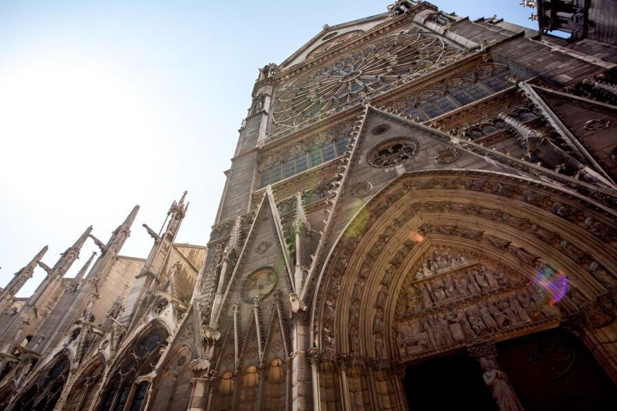 Electric Bike Tour of Paris’ Hidden Gems - How the guides tell the story, and why that beats reciting facts