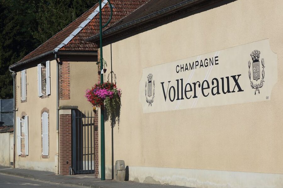 Epernay: Guided Tour of Champagne Cellar with Tastings - The 40-Minute Guided Walk Through Cellars and Production Areas