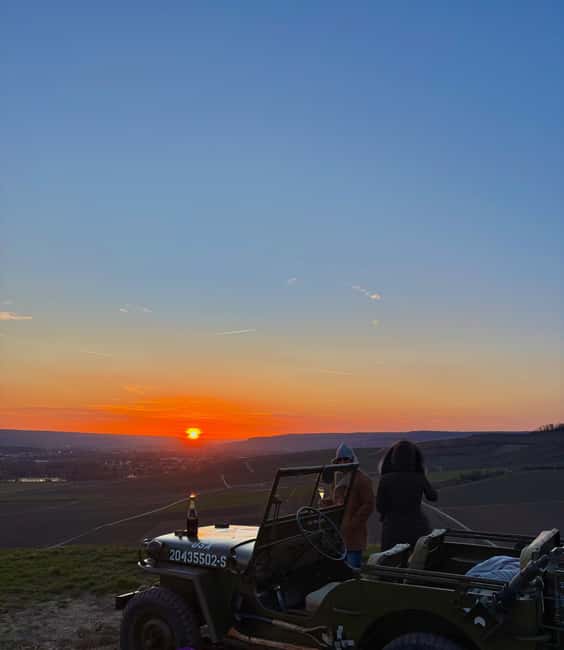 Epernay: Jeep tour of the vineyards with tasting and visits - The Champagne Tasting at the Most Scenic Moment