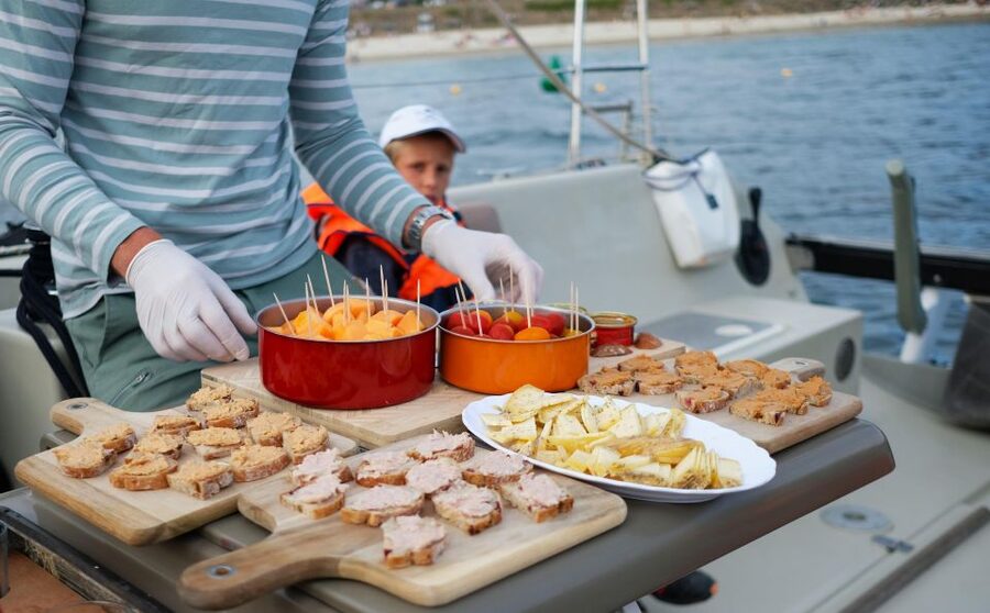 Evening aperitif cruise at the entrance of Morbihan's Gulf - The Anchored Aperitif Moment, Where the Trip Becomes Social