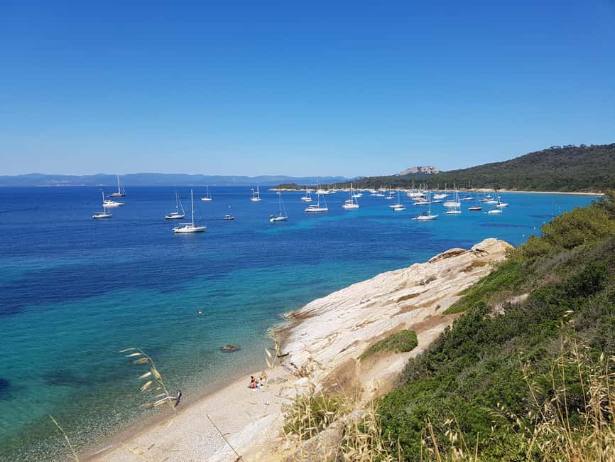 Excursion to Porquerolles Island from Bandol - Bandol harbour to the Presquîle de Giens: the guided cruise part