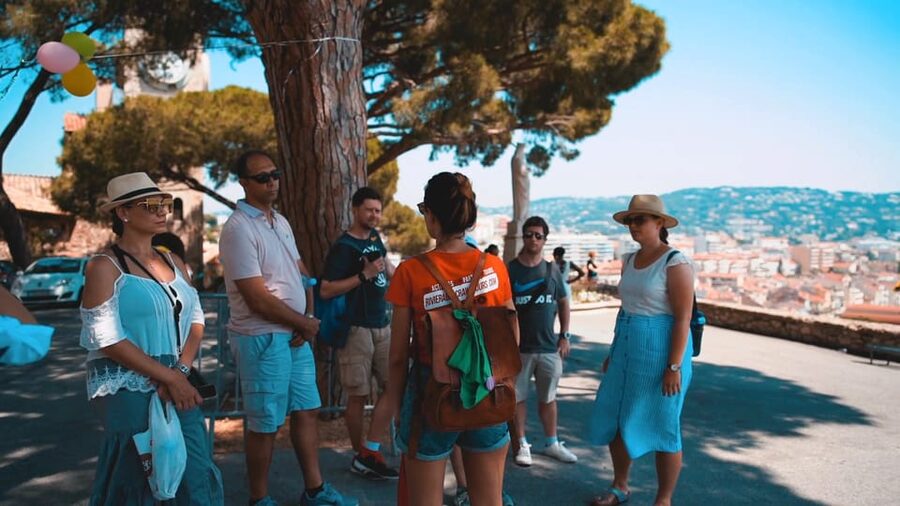 Explore Cannes: Guided walking Tour with a local guide - La Croisette Promenade and Beach: The Icon You Can Walk