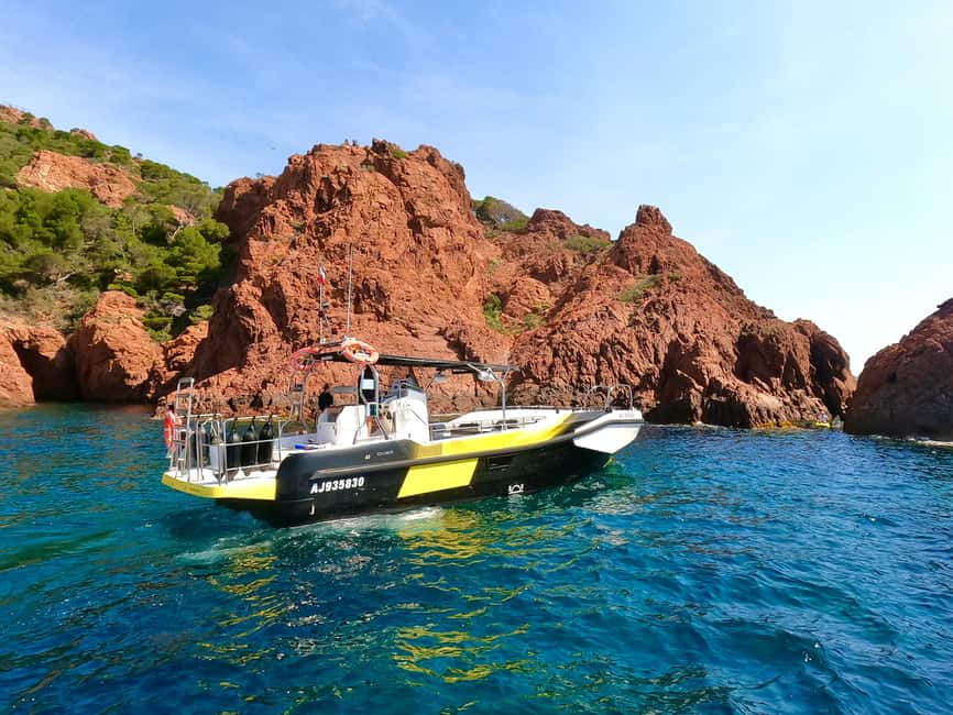 Fréjus : Esterel Calanques Cruise (Comfort Boat) + Swim Stop - The Swim Stop in a Sheltered Cove: Refresh, Then Back to the Coast