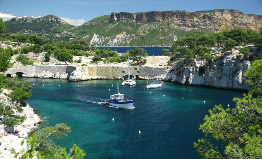 From Aix: Cassis Boat Ride & Provence Wine Tasting Day Tour - Who This Tour Is Best For (and Who Might Want Something Else)