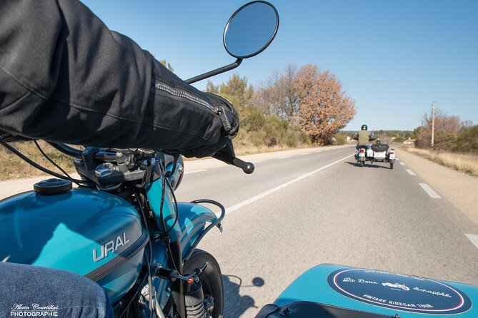 From Aix-en-Provence: 2-Hour Wine & Scenery Sidecar Tour - The winery stop and tastings: what happens in that 1-hour window